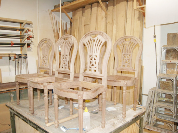 restauration de meuble antique rosemont, montreal